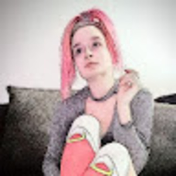 Meet your Posher, Kitten - Picture 1 of 1